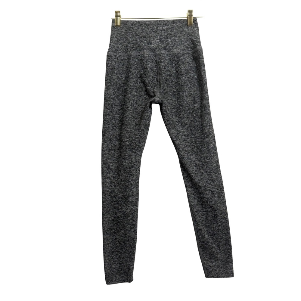 Beyond Yoga Spacedye High Waisted Capri Leggings Womens Small Gray Excellent - Picture 5 of 9